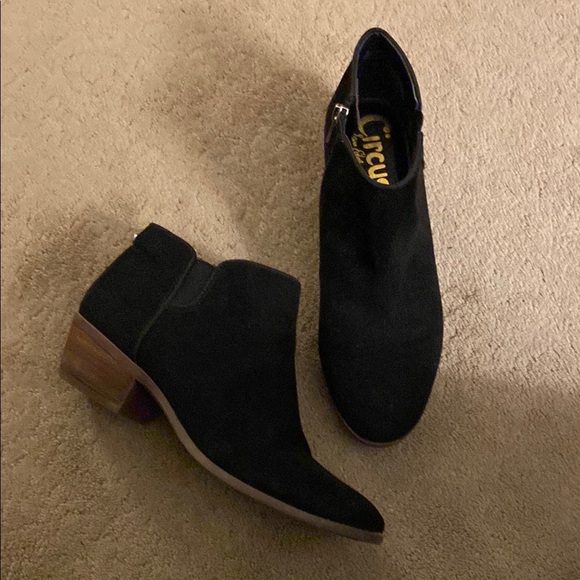 CIRCUS BY SAM EDELMAN PETTY ANKLE BOOTIES - Picture 1 of 11